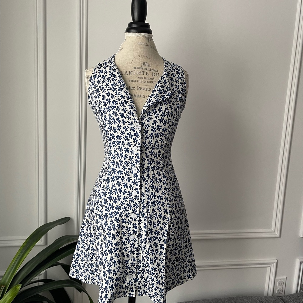 Elegant Blue Floral Mini Dress